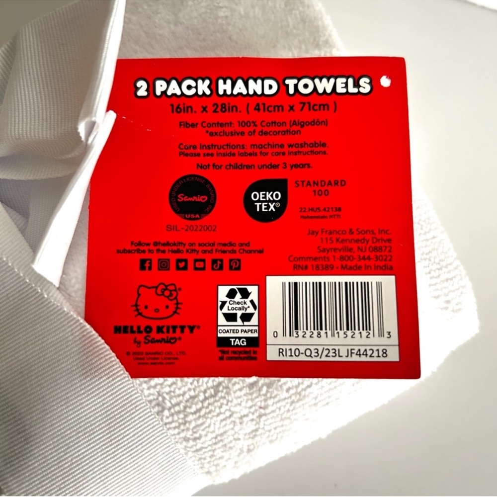 Hello Kitty Hand Towels - Picture 8 of 8